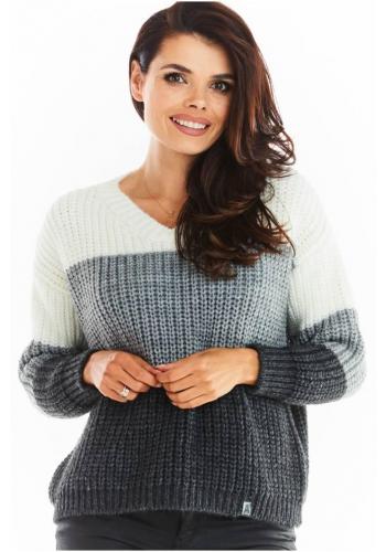 Dámský módní svetr s véčkovým výstřihem v šedé barvě