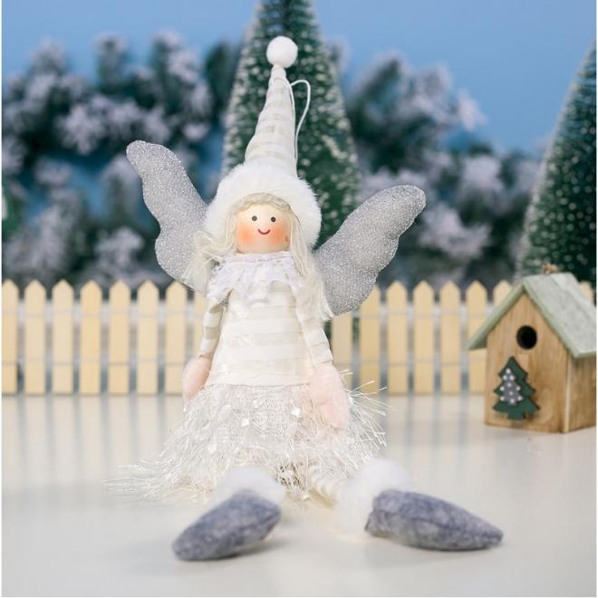 Vánoční anděl s visícími nohama v bílé barvě