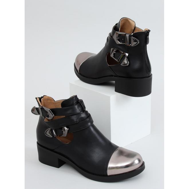 Dámské kotníkové boty s metalickými špičkami v černé barvě