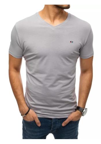 Světle šedé módní tričko s véčkovým výstřihem pro pány v akci
