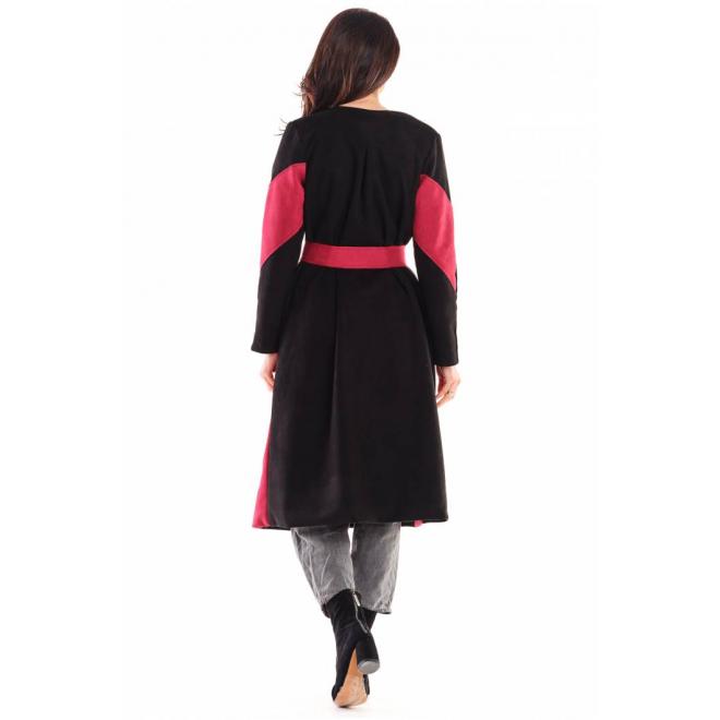 Dlouhý dámský semišový kabát bordovo-černé barvy s páskem