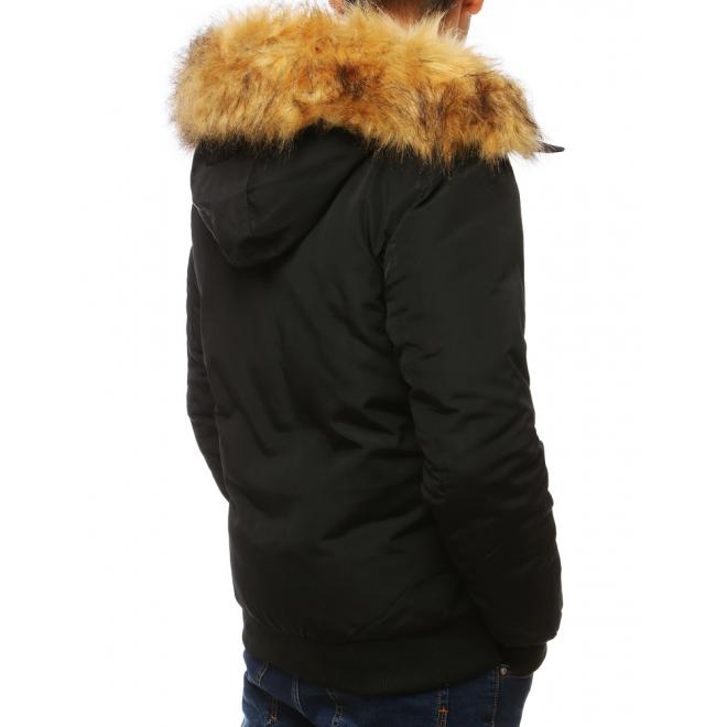 Zimní pánská bunda černé barvy s kapucí