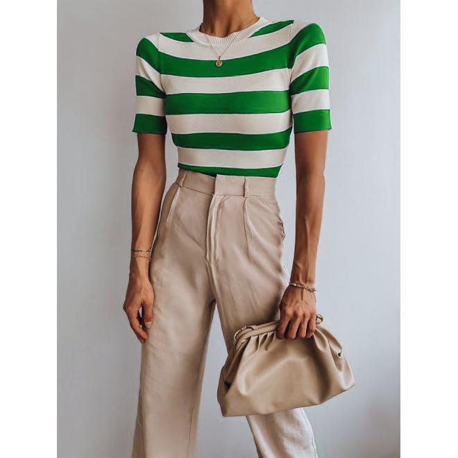 Zeleno-bílý pruhovaný svetr s krátkým rukávem