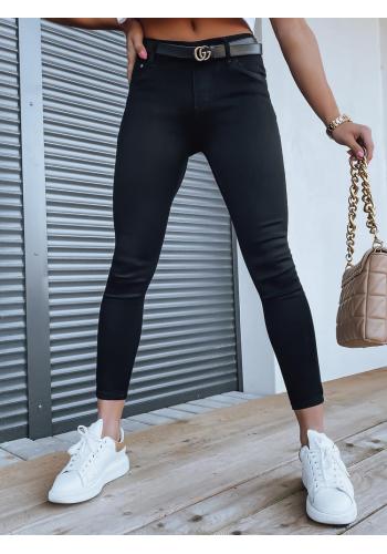 Přiléhavé dámské džíny černé barvy