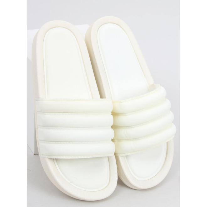 Dámské pantofle s prošíváním v bílé barvě