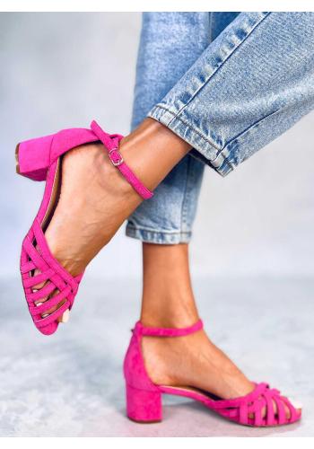 Dámské růžové sandály na nízkém podpatku