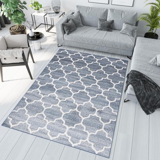 Moderní koberec s jednoduchým vzorem