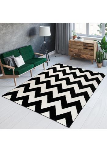 Černobílý moderní koberec se vzorem