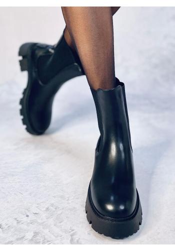 Černé dámské boty s vysokou podrážkou