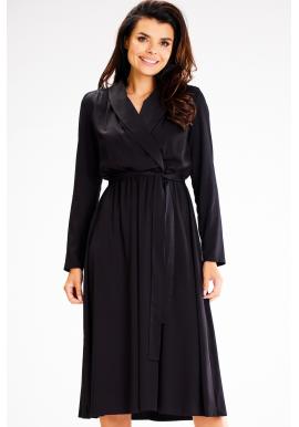 Dámské černé šaty se šálovým límcem